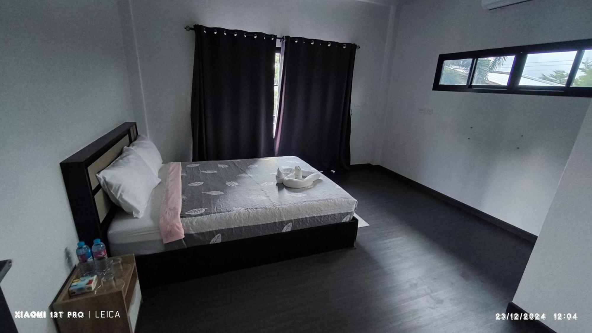 Rai Eingpu Hotel Ban Tha Khun Exterior photo